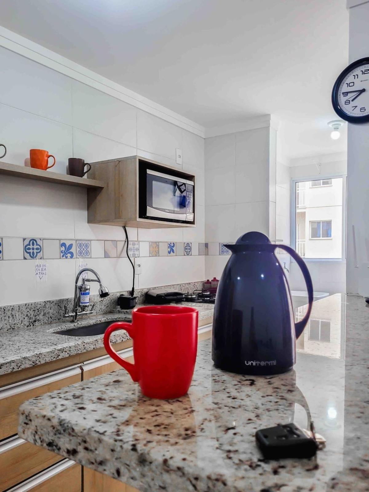 Bem No Centro, Cozinha Completa, Varanda E Garagem Посус-ді-Калдас Екстер'єр фото